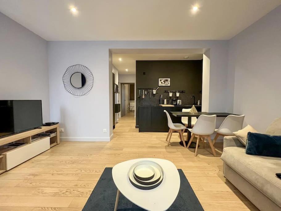 Delavigne Spacieux Classe 4 Etoiles Parking Privatif Appartement Aix-les-Bains
